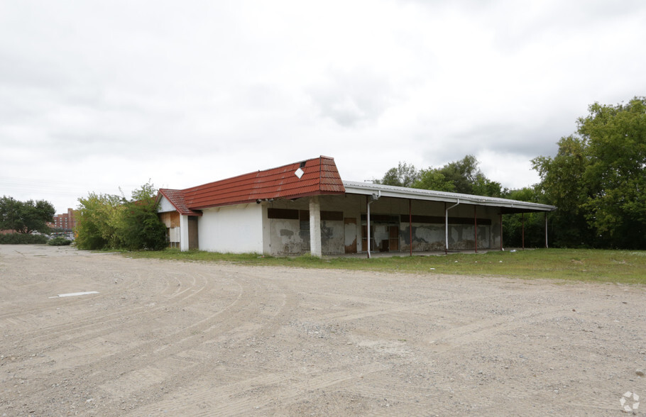 200 Weber St N, Waterloo, ON en alquiler - Foto del edificio - Imagen 2 de 2