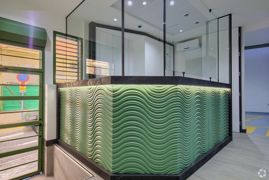 Nave en Leganés, Madrid en venta - Foto del edificio - Imagen 3 de 6