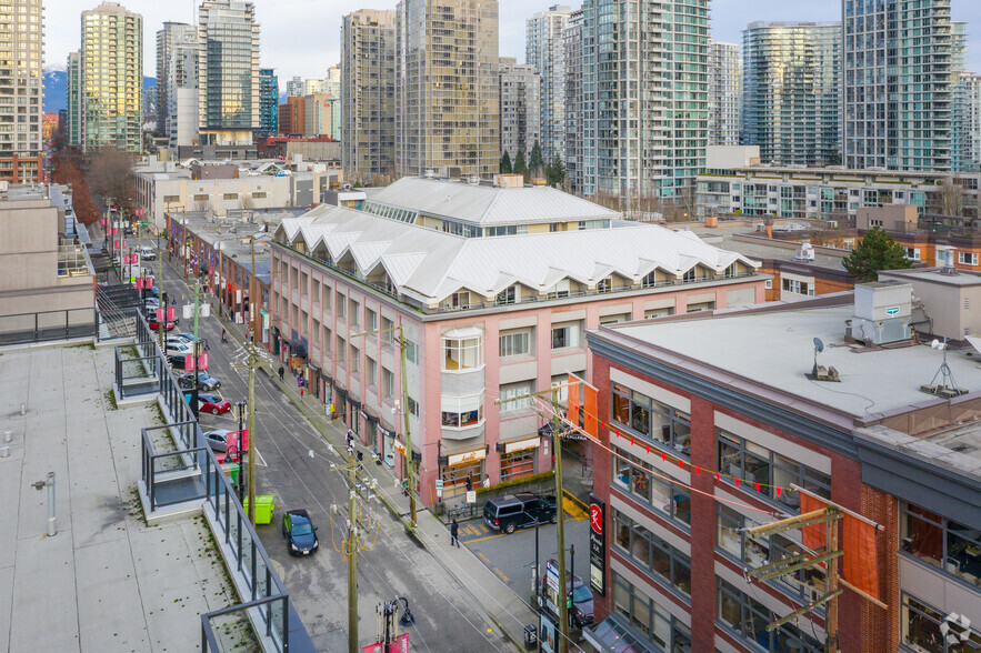 1056-1080 Mainland St, Vancouver, BC en venta - Foto del edificio - Imagen 3 de 6