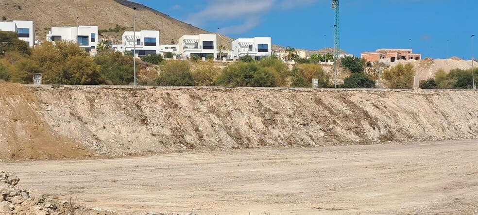 Terreno en Finestrat, Alicante en venta - Foto de la construcción - Imagen 1 de 7
