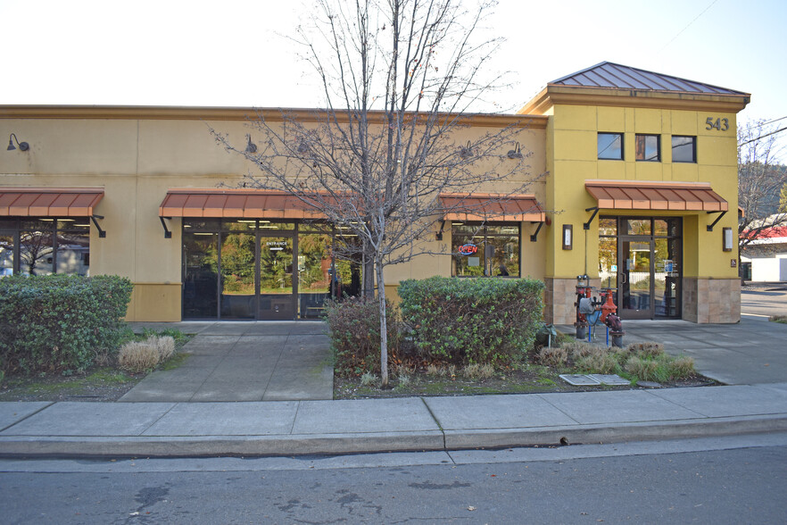 543 N Cloverdale Blvd, Cloverdale, CA en venta - Foto principal - Imagen 1 de 5