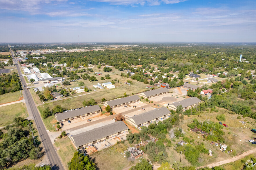 7042 Highwater Cir, Edmond, OK en alquiler - Vista aérea - Imagen 3 de 11