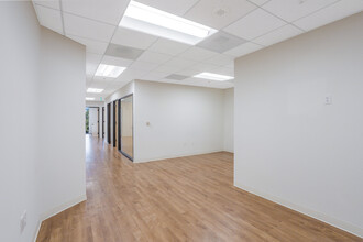 11620 Wilshire Blvd, Los Angeles, CA en alquiler Foto del interior- Imagen 1 de 5