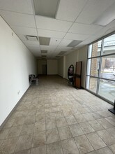 6541-6801 Broadway Ave, Cleveland, OH en alquiler Foto del interior- Imagen 2 de 7