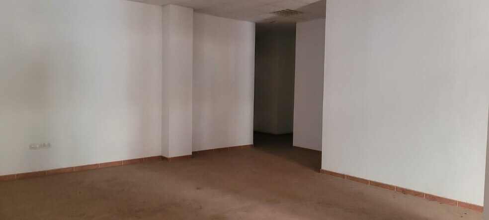 Local en Cáceres, Cáceres en alquiler - Foto del interior - Imagen 2 de 4