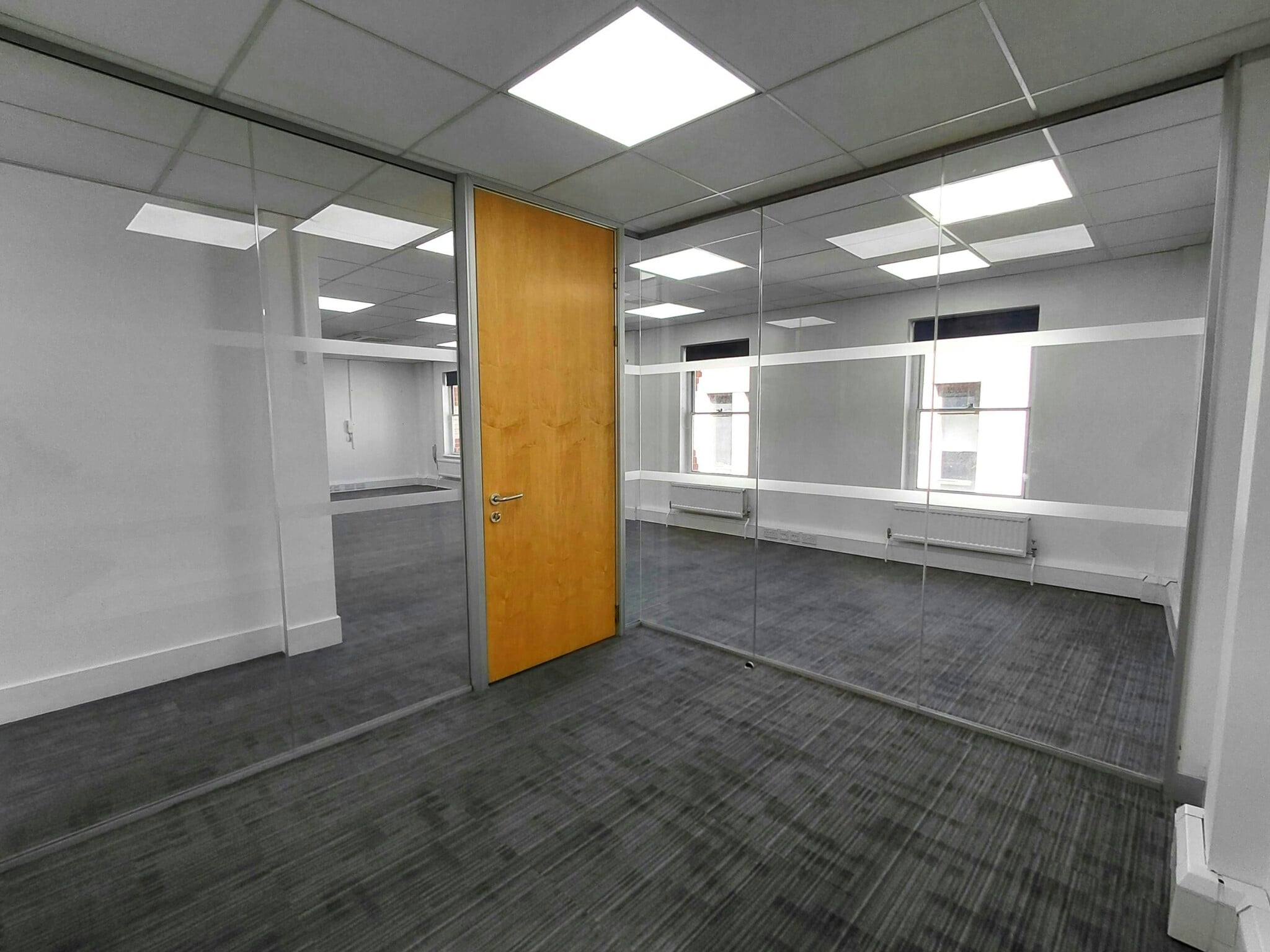 14-16 Cross St, Reading en alquiler Foto del interior- Imagen 1 de 6