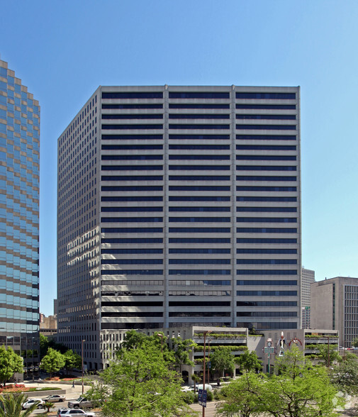 1515 Poydras St, New Orleans, LA en alquiler - Foto del edificio - Imagen 3 de 5