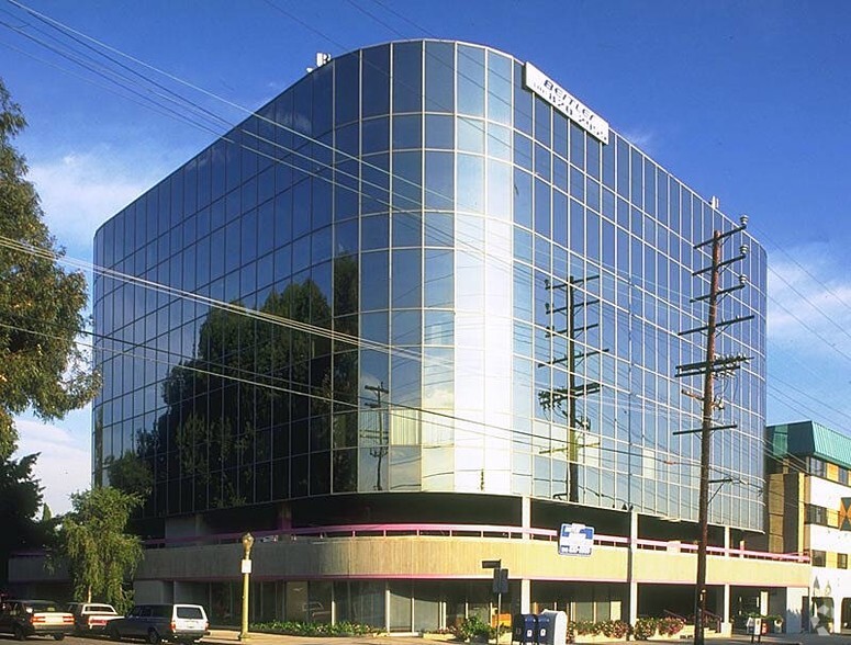 500 S Sepulveda Blvd, Los Angeles, CA en alquiler - Foto del edificio - Imagen 1 de 2