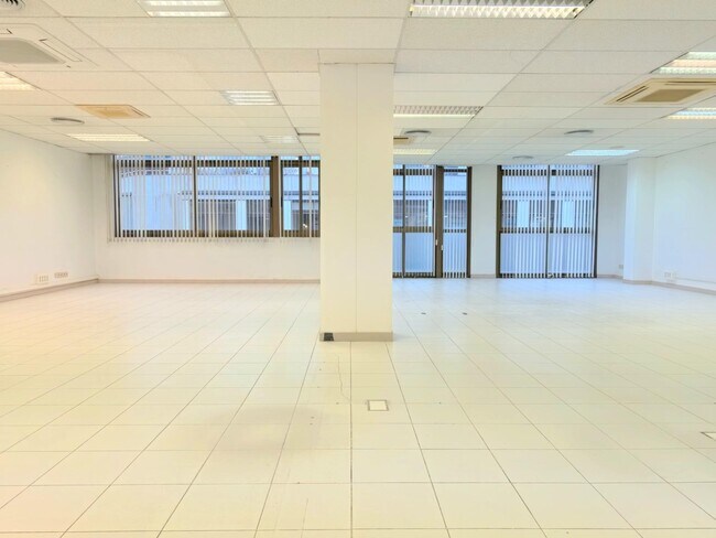 Más detalles de Oficina en alquiler