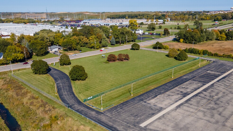 7505 Durand Ave, Mount Pleasant, WI en venta - Vista aérea - Imagen 3 de 4