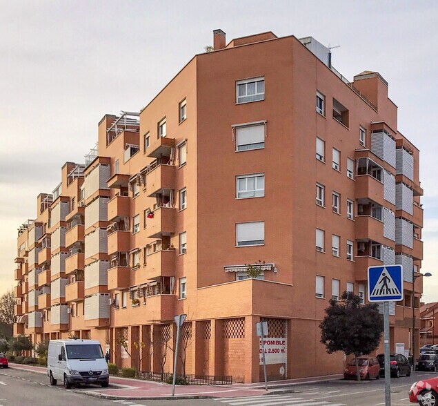 Edificio residencial en Parla, Madrid en venta - Foto del edificio - Imagen 1 de 1