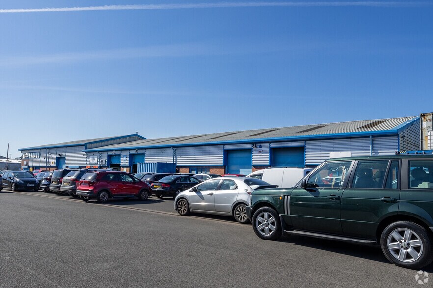 Brookfield Dr, Cannock en alquiler - Foto del edificio - Imagen 1 de 14