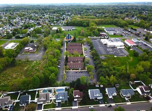 1609 Woodbourne Rd, Levittown, PA - vista aérea  vista de mapa - Image1