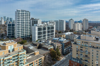 124 Merton St, Toronto, ON - VISTA AÉREA  vista de mapa