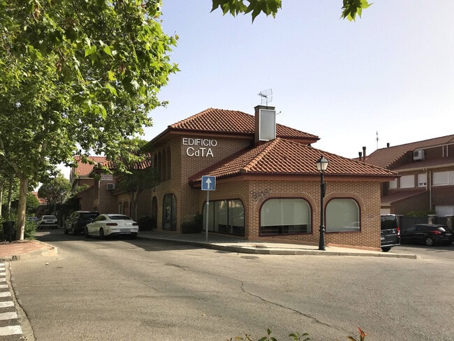 Más detalles de Calle Peñuelas, 1, Daganzo de Arriba - Local en alquiler