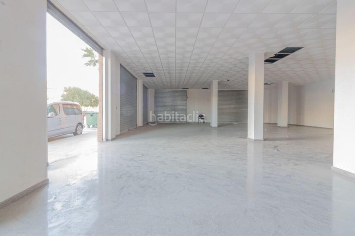 Local en València en venta Foto del edificio- Imagen 1 de 17
