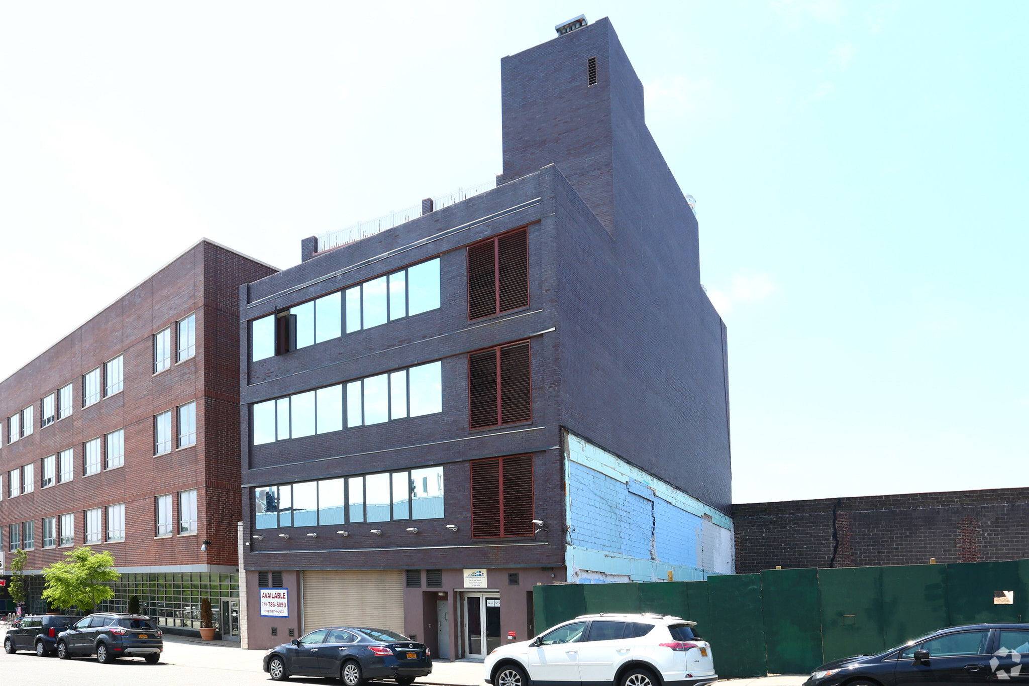 5414 74th St, Elmhurst, NY en alquiler Foto principal- Imagen 1 de 53