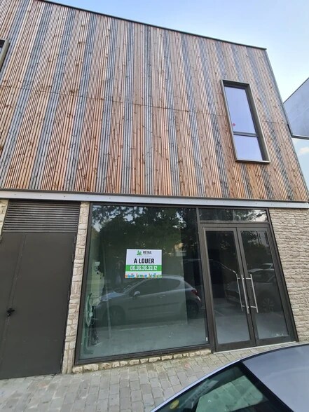 Hotel y hospedaje en Le Chesnay-Rocquencourt en venta - Foto del edificio - Imagen 2 de 4