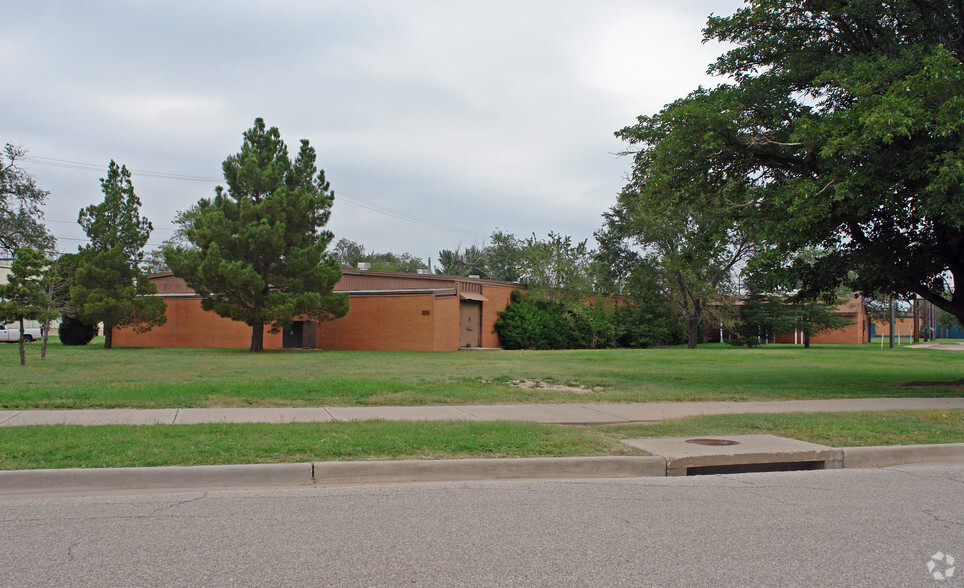 9710 10th Dr, Lubbock, TX en alquiler - Foto del edificio - Imagen 3 de 4