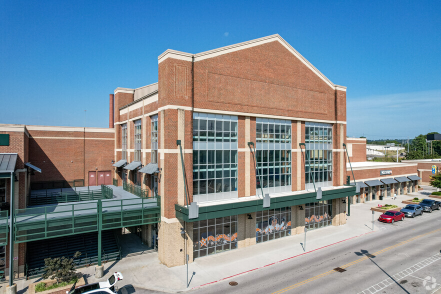 2501 University Commons Way, Knoxville, TN en alquiler - Foto del edificio - Imagen 1 de 5