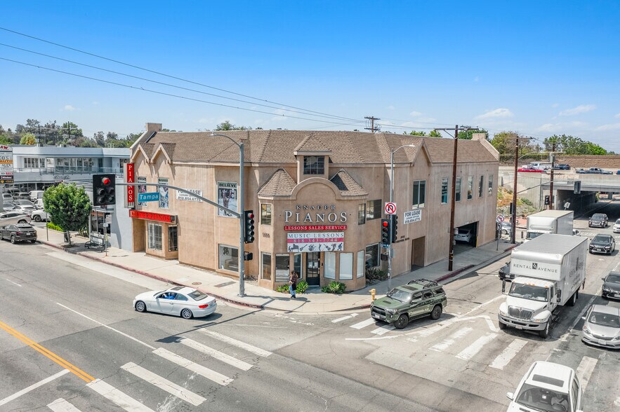 19301 Ventura Blvd, Tarzana, CA en venta - Foto del edificio - Imagen 1 de 1