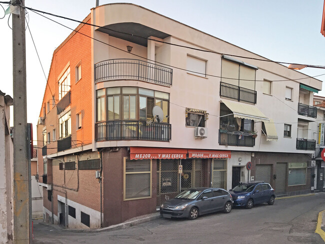Más detalles de Calle Mercado, 12, Campo Real - Edificio residencial​ en venta
