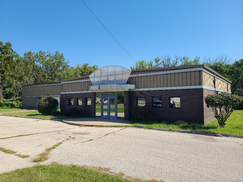 2501 Martin Luther King Jr Pky, Des Moines, IA en alquiler - Foto del edificio - Imagen 1 de 4