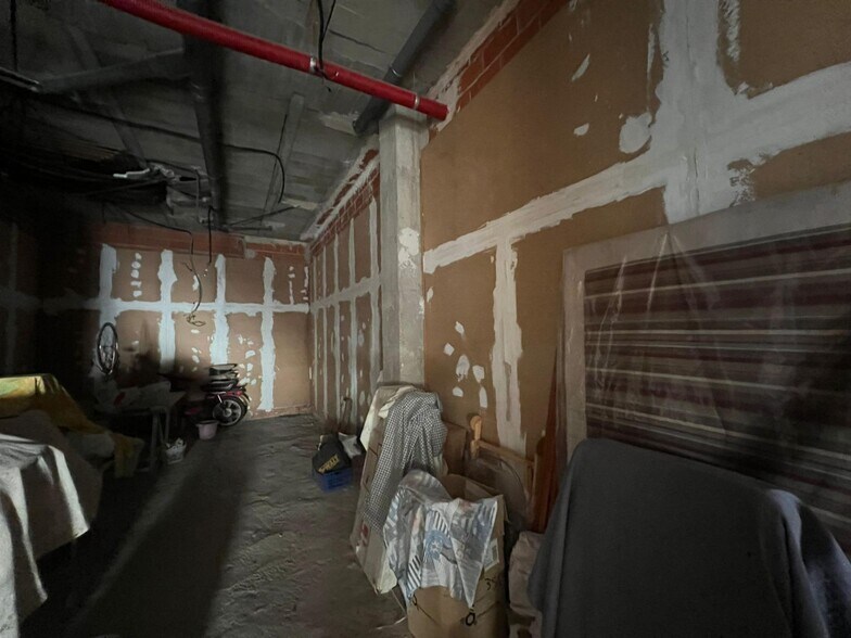 Local en Llíria, Valencia en venta - Foto del edificio - Imagen 3 de 6