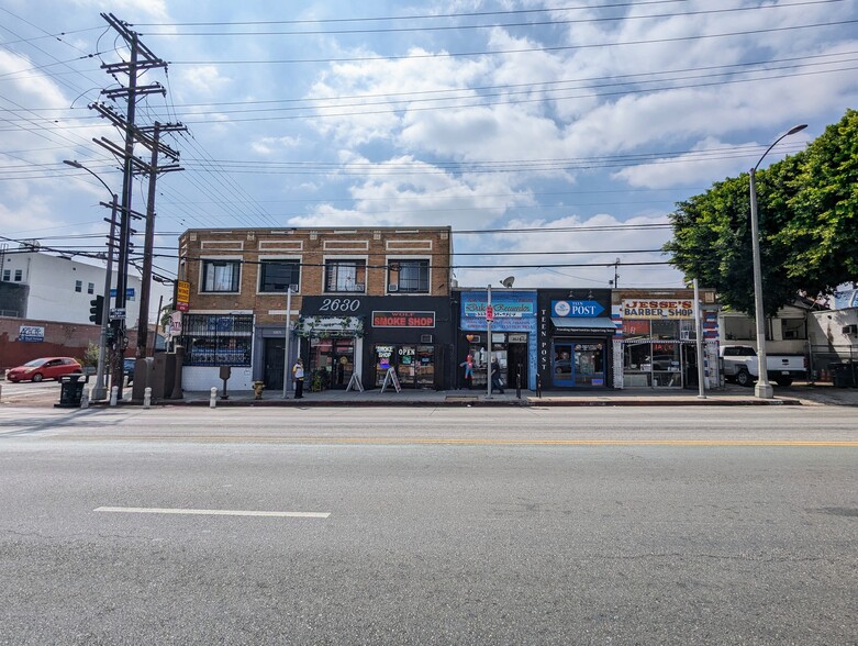 2626-2630 E Cesar E Chavez Ave, Los Angeles, CA en venta - Foto principal - Imagen 1 de 17