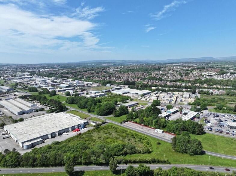 Kingsway, Bridgend en venta - Vista aérea - Imagen 2 de 4