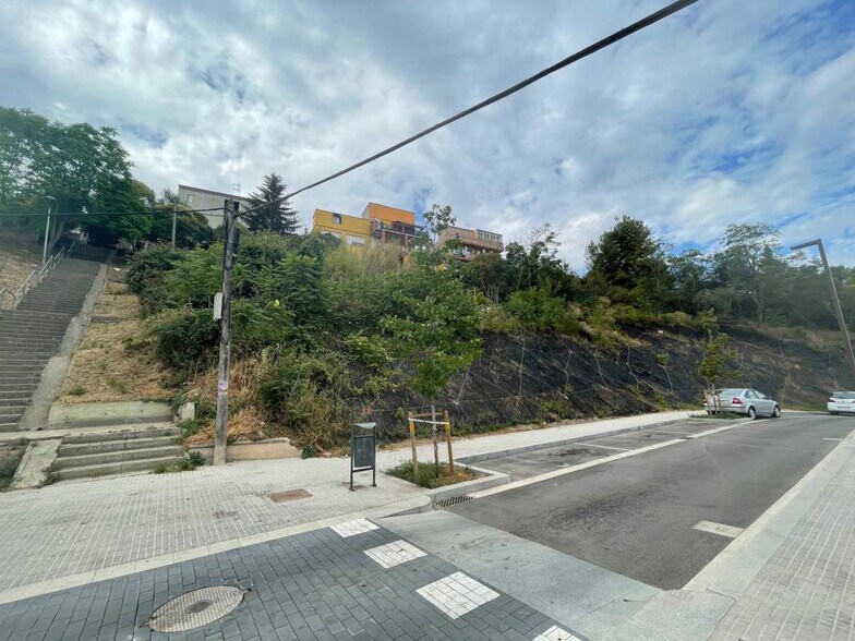 Montañeta en Font Pudenta cartera de 2 inmuebles en venta en LoopNet.es - Foto del edificio - Imagen 1 de 5
