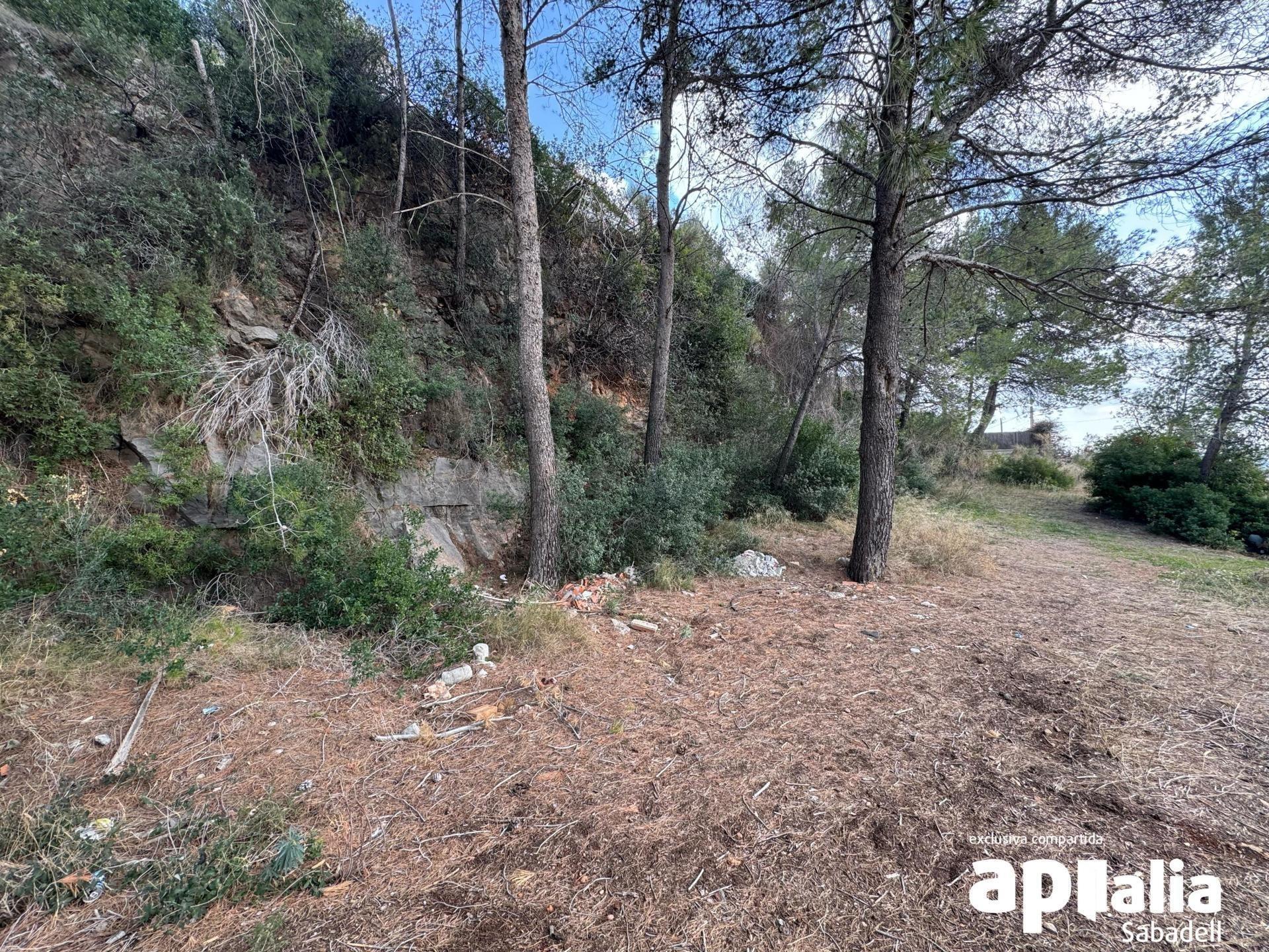 Terreno en Castellar del Vallès, Barcelona en venta Foto principal- Imagen 1 de 12