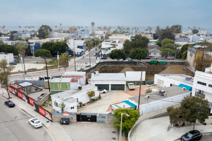 891 Abbot Kinney Blvd, Venice, CA en venta - Foto del edificio - Imagen 2 de 43