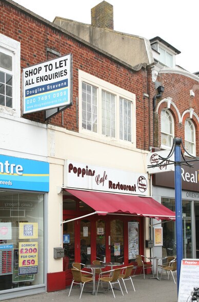 73 Commercial Way, Woking en venta - Foto del edificio - Imagen 2 de 2