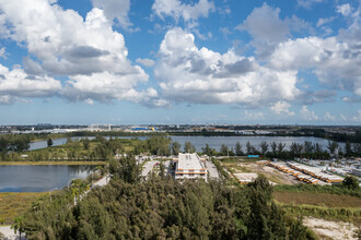 12750 NW 17th St, Miami, FL - VISTA AÉREA  vista de mapa - Image1