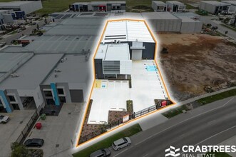 35 Hamersley Drive, Clyde North, VIC - Aérea  vista de mapa - Image1