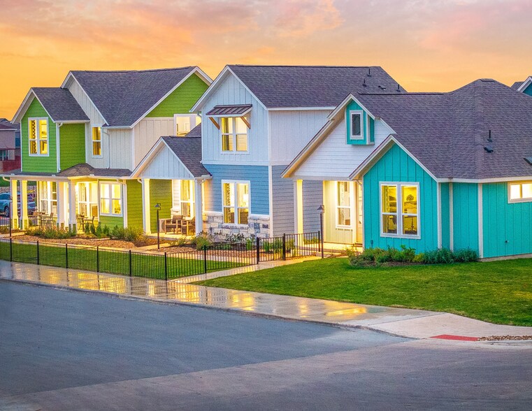 Garten Haus at Solms Landing, New Braunfels, TX en venta - Foto del edificio - Imagen 2 de 27