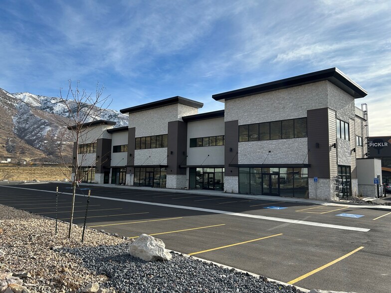 6696 S 2500 East, Uintah, UT en alquiler - Foto del edificio - Imagen 2 de 3