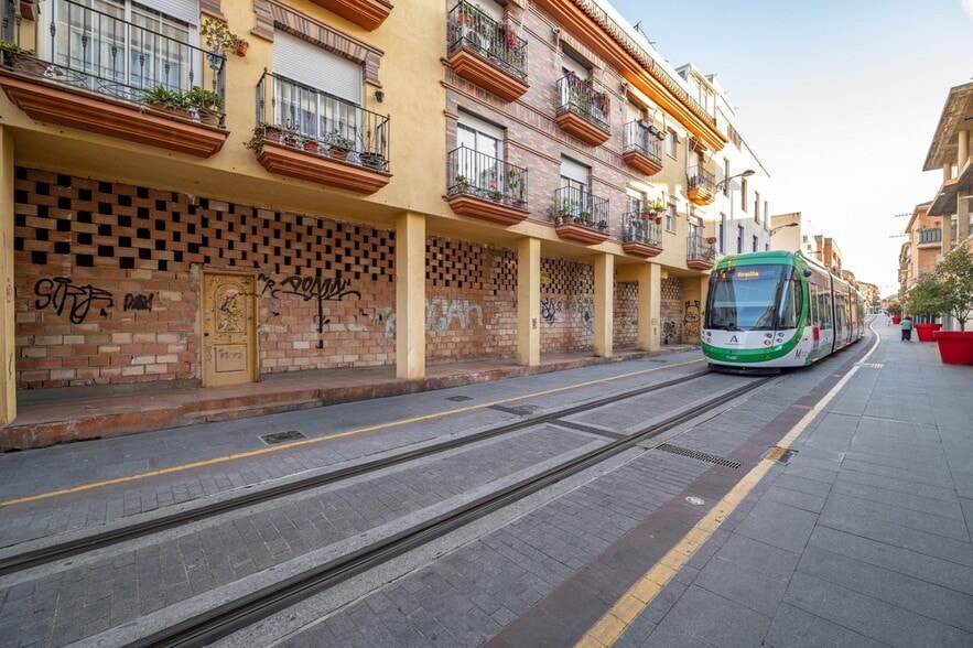 Calle Colón, 9, Armilla, Granada en venta - Foto del edificio - Imagen 3 de 20