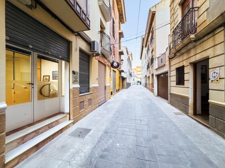 Local en Huéscar en venta - Foto del edificio - Imagen 1 de 8