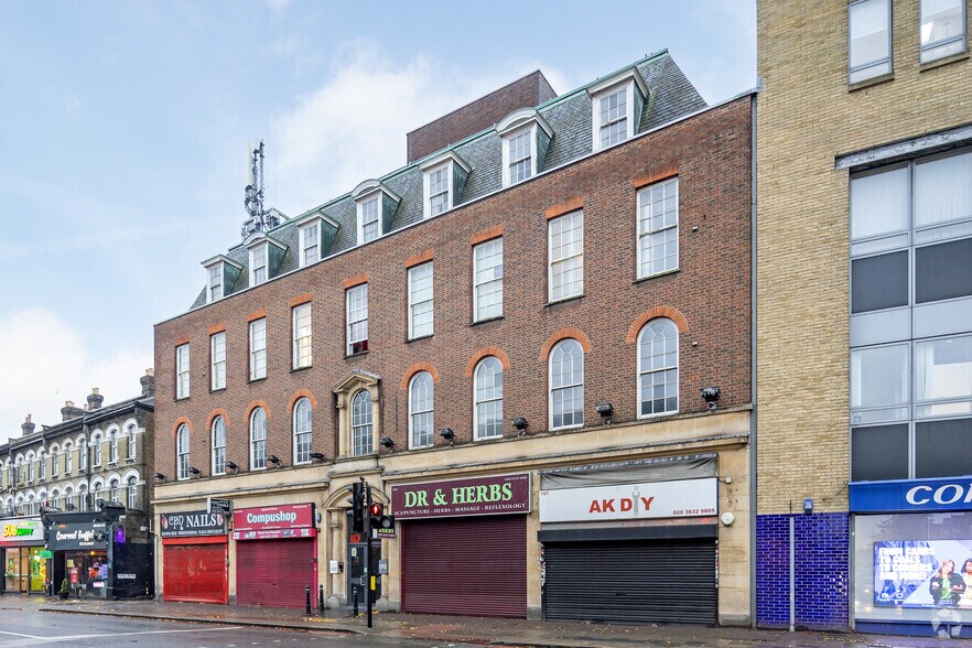 99-107 Cranbrook Rd, Ilford en venta - Foto del edificio - Imagen 2 de 2