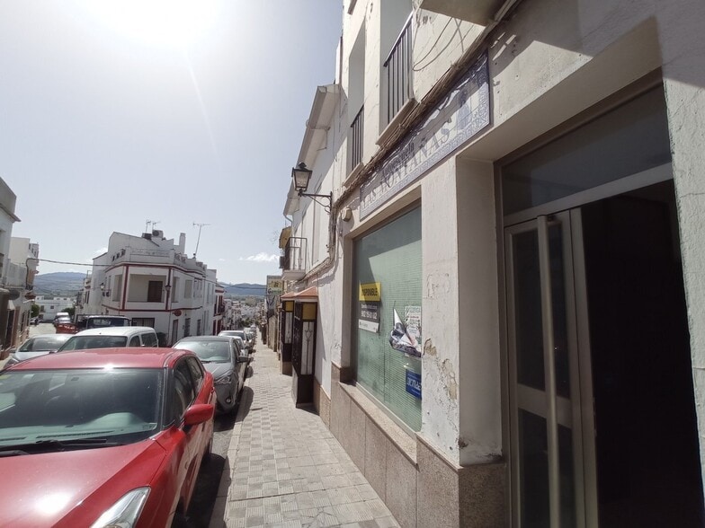 Local en Villamartín, Cádiz en venta - Foto del edificio - Imagen 3 de 18