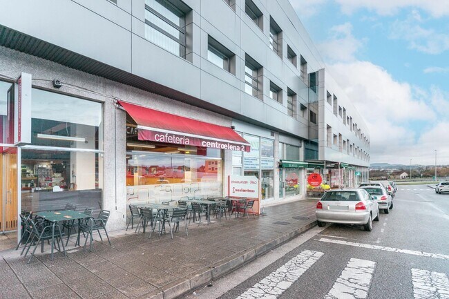 Más detalles de Calle Secundino Roces Riera, 3, Llanera - Local en venta