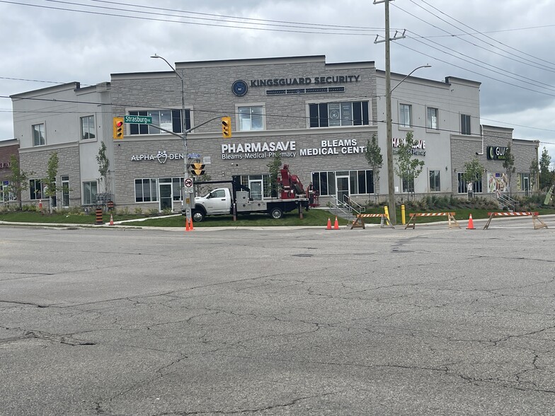 1241 Strasburg Rd, Kitchener, ON en alquiler - Foto del edificio - Imagen 1 de 33