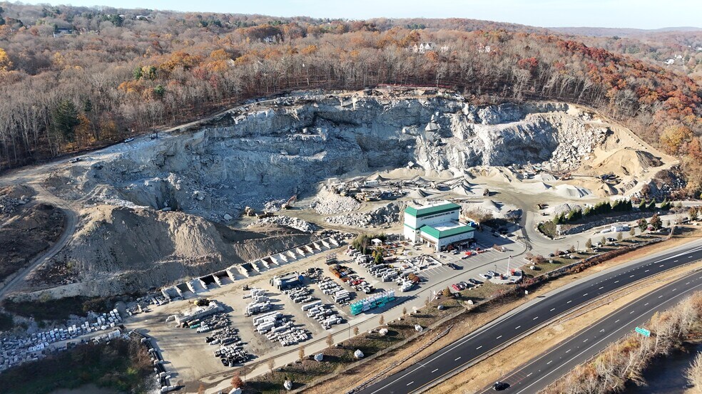 600 Derby Ave, Seymour, CT en venta - Foto del edificio - Imagen 2 de 4