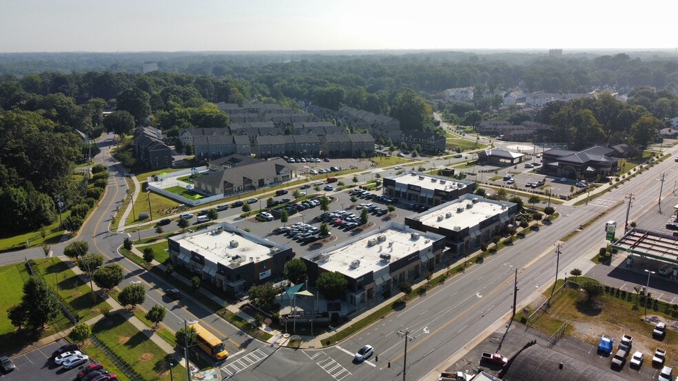 4701 Monroe Rd, Charlotte, NC en alquiler - Foto del edificio - Imagen 1 de 7