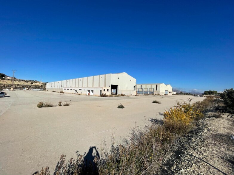 Nave en Ceuta, Ceuta en venta - Foto del edificio - Imagen 2 de 14
