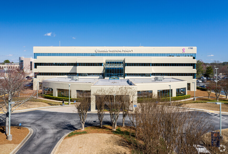 1700 Tree Lane Rd, Snellville, GA en alquiler - Foto del edificio - Imagen 1 de 7