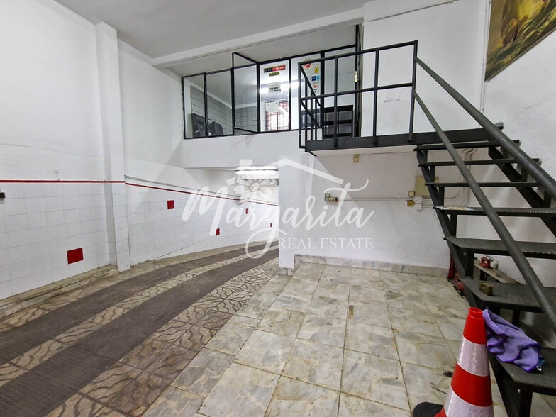 Edificio residencial en Madrid, Madrid en venta - Foto del edificio - Imagen 3 de 7