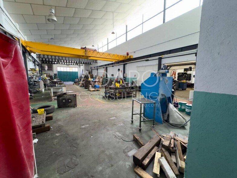 Nave en Torrejón de Ardoz, Madrid en venta - Foto del interior - Imagen 2 de 13